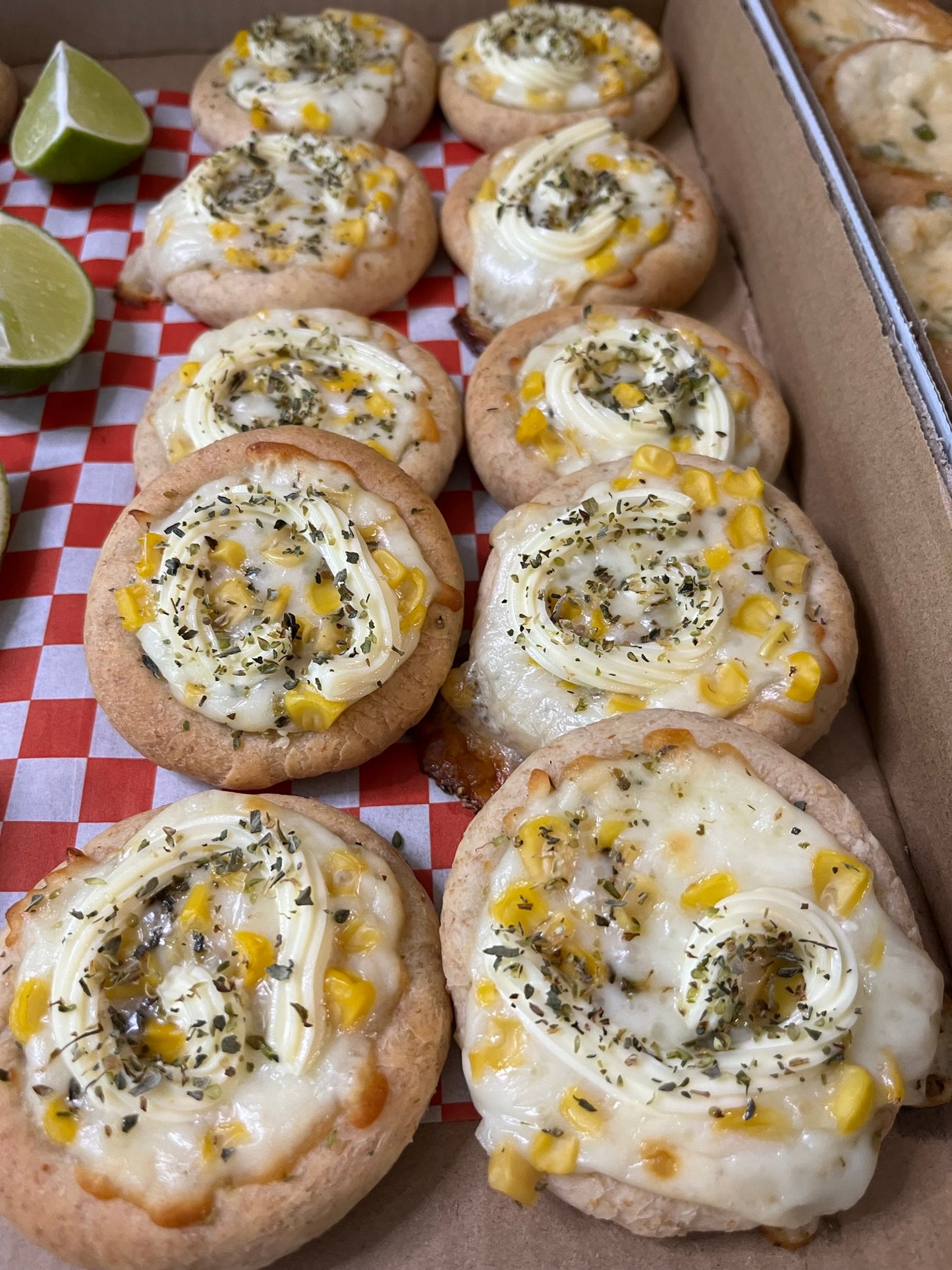 MINI ESFIHAS BOX - 20 UNITS