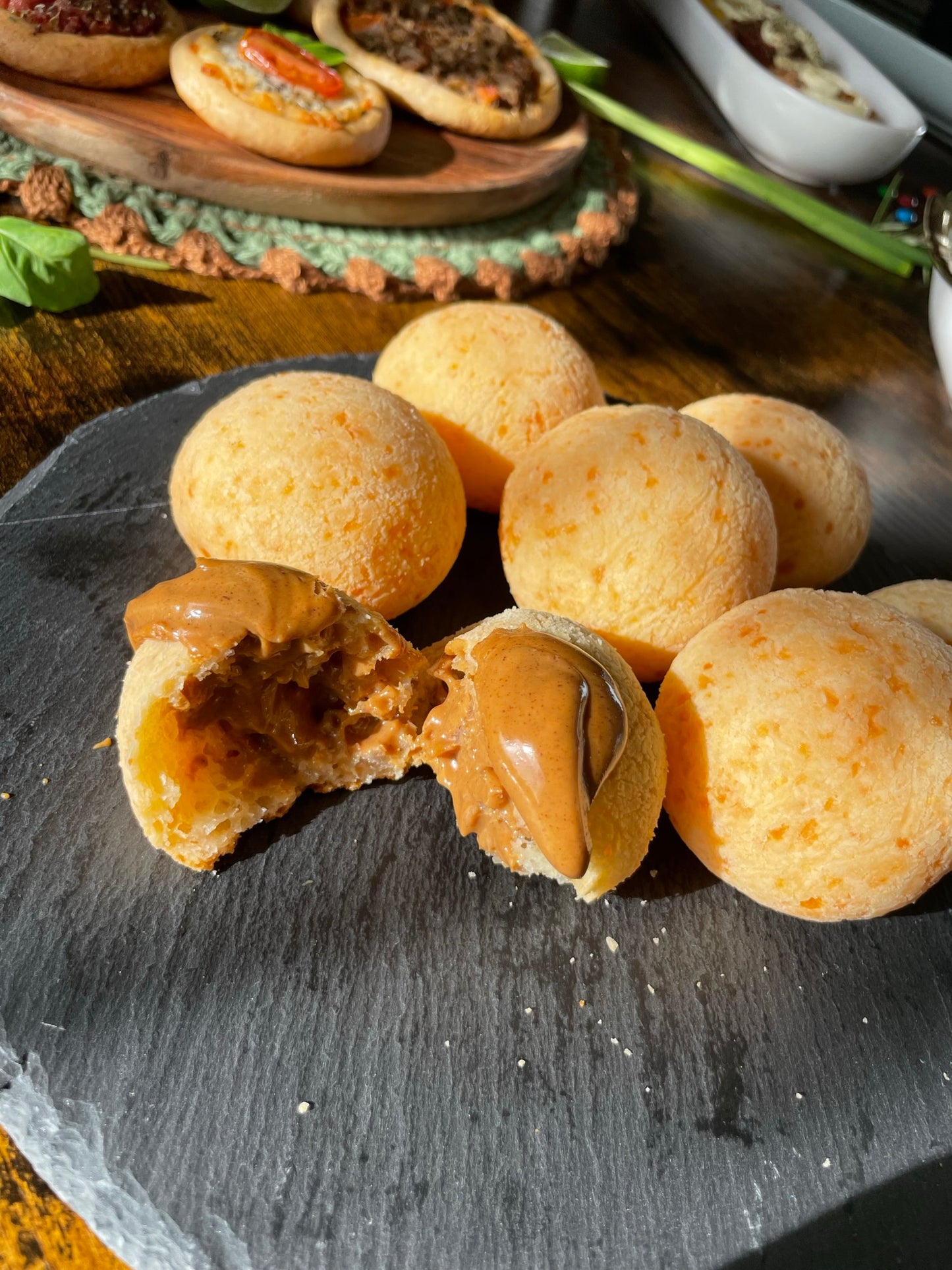 Pão de Queijo recheado - 8 unidades